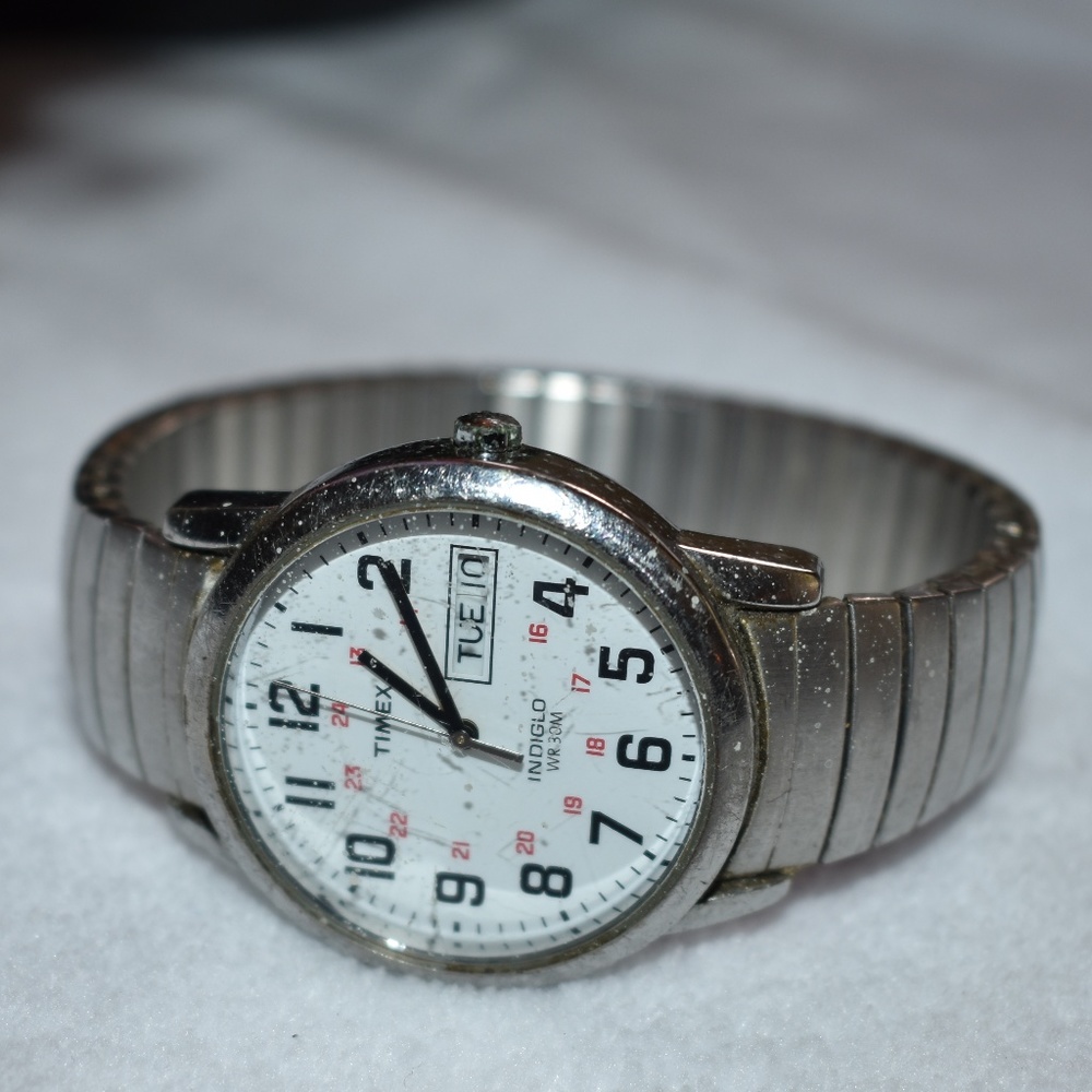 VTG SS Timex Indiglo Calendar Watch WR30 - Picture 3 of 8